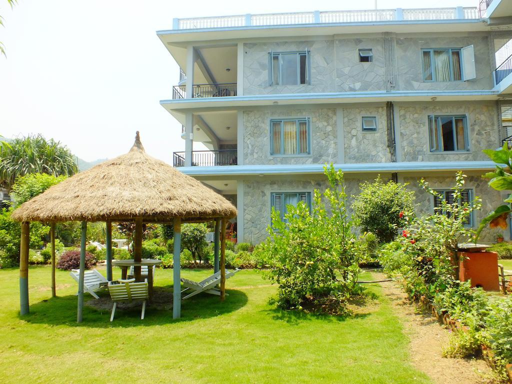 Hotel Greenland Pokhara Bagian luar foto