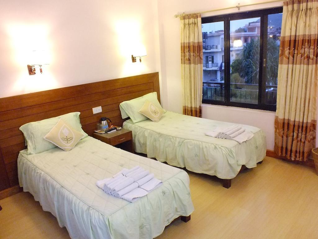 Hotel Greenland Pokhara Ruang foto