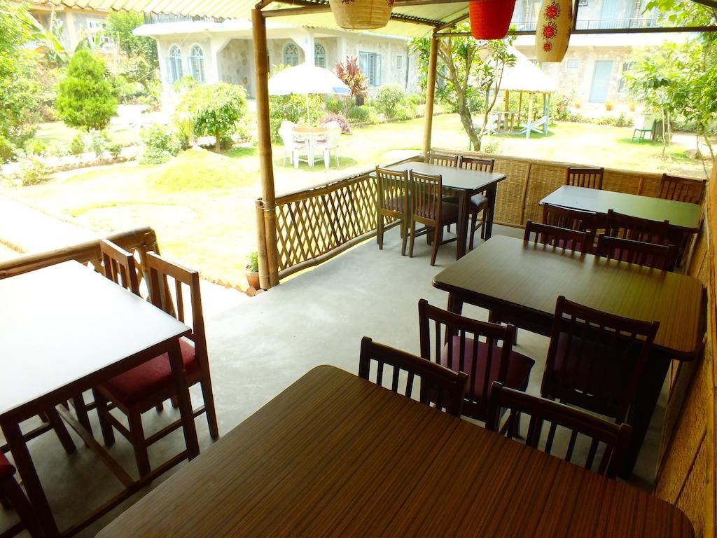Hotel Greenland Pokhara Bagian luar foto
